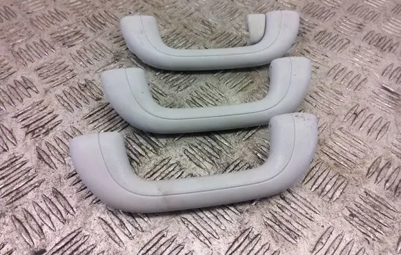 Hyundai ix35 A set of handles for the ceiling 