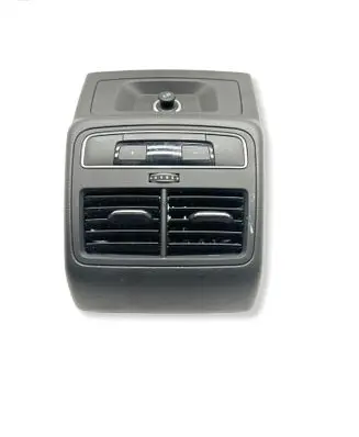 Audi A5 Rear air vent grill 8W0864376