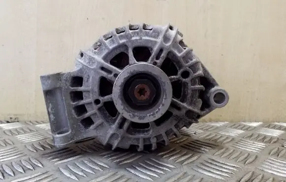 Ford Focus Generator/alternator AV6N10300HA TG12C087 2606952B