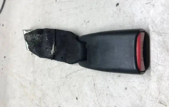 Mazda 6 Rear seatbelt buckle 186240B