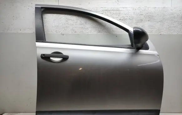 Nissan Qashqai Front door