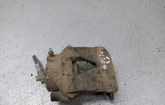 Volkswagen Golf IV Front brake caliper