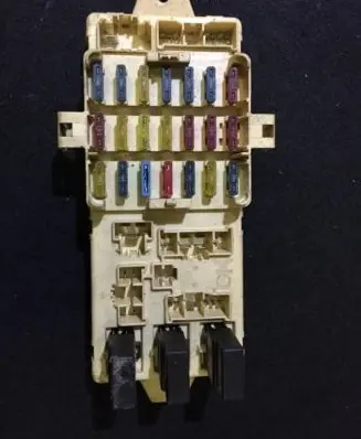 Subaru Legacy Fuse box set 920311