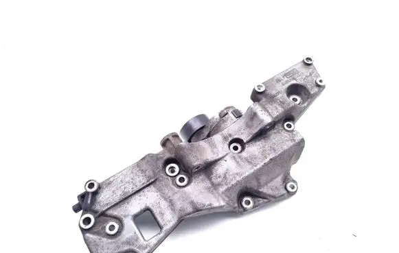 Land Rover Freelander 2 - LR2 Generator/alternator bracket 9661310080