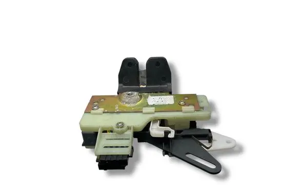 Volvo V70 Tailgate/trunk/boot lock/catch/latch 