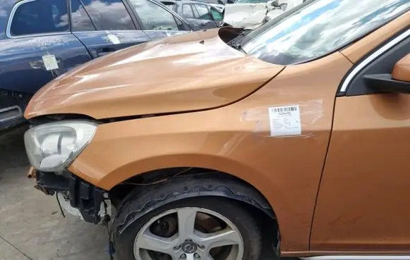 Volvo V60 Fender