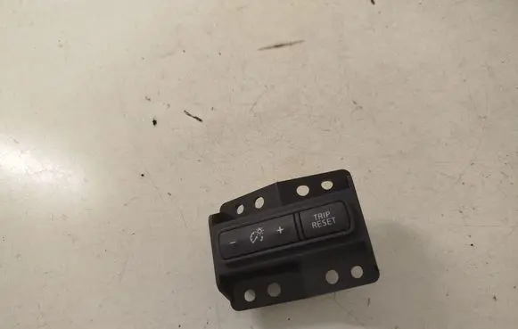 Nissan Qashqai Cruise control stalk 31013C