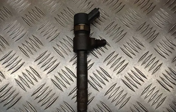 Opel Zafira B Fuel injector 0445110165