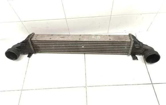 Mercedes-Benz E W211 Intercooler radiator A2115001102