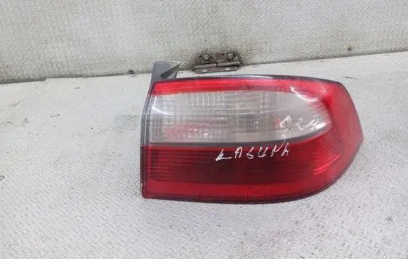 Renault Laguna II Rear/tail lights 8200002474