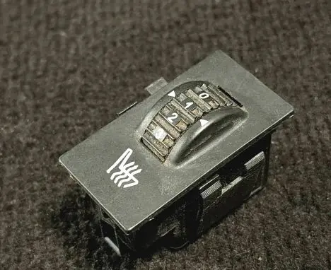 Citroen C8 Seat heating switch 13576