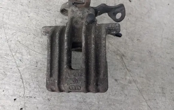 Skoda Superb B5 (3U) Rear brake caliper 