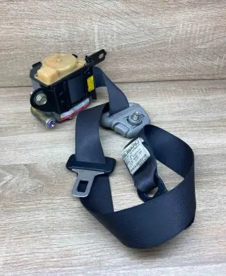 Subaru Impreza II Front seatbelt TKAB2ES110