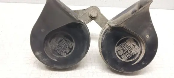 Audi A6 S6 C4 4A Horn signal CH2035A73345 4A0951229H