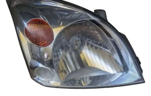 Toyota Land Cruiser (J120) Headlight/headlamp 811706A030