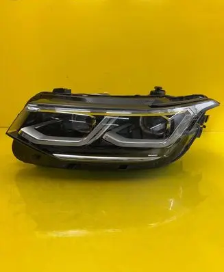 Volkswagen Tiguan Headlight/headlamp 5NB941081H