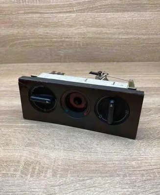 Audi 80 90 S2 B4 Climate control unit 8A1819075