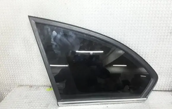 Chevrolet Captiva Rear side window
