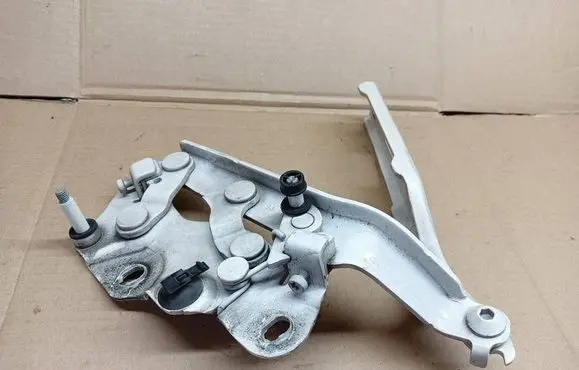 Audi A3 S3 8V Engine bonnet/hood hinges 8V0823302F 43111S