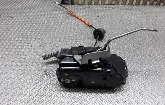Audi A4 S4 B6 8E 8H Rear door lock 8E0839015C