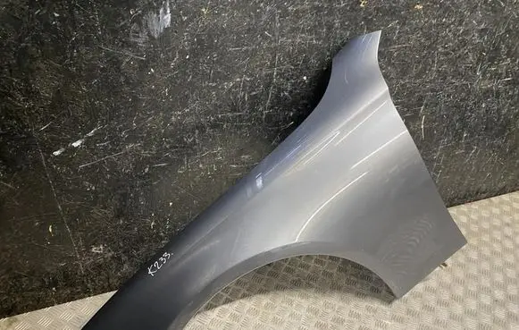 Mercedes-Benz E W213 Fender