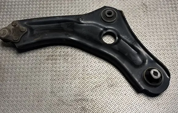 Front lower control arm/wishbone
