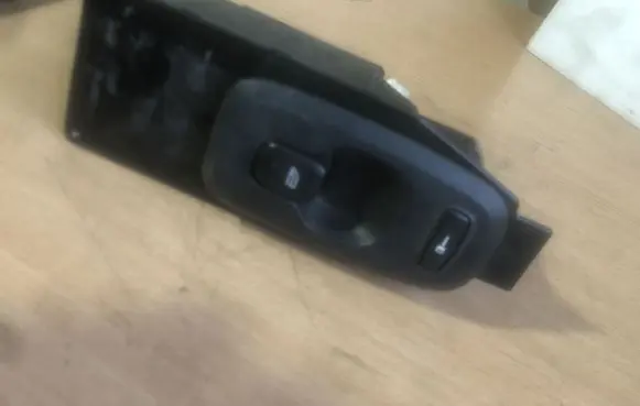 Volvo V70 Electric window control switch 03458910