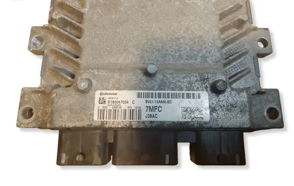 Ford Fiesta Engine control unit/module ECU BV2112A650EC S180047034C 7MFC