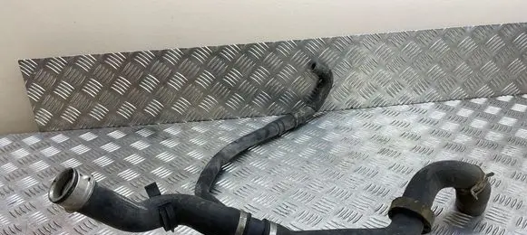 Mercedes-Benz R W251 Engine coolant pipe/hose
