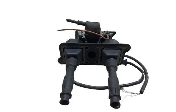 Audi A4 S4 B5 8D High voltage ignition coil 058905105AKAS 058905105A