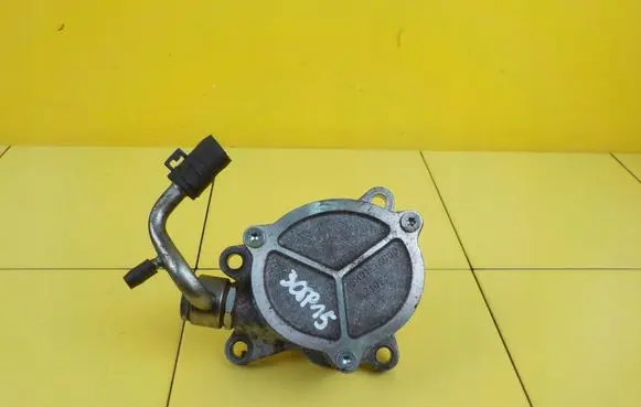 Mazda 6 Vacuum pump SH0118G00 30SP15