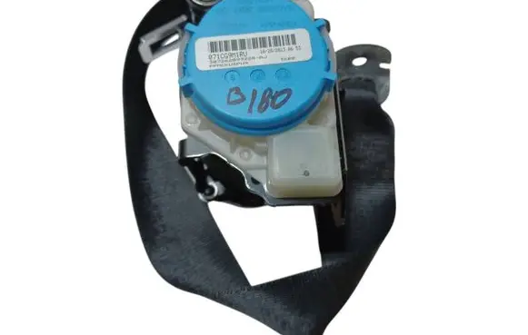 Mercedes-Benz B W246 W242 Front seatbelt 3063559