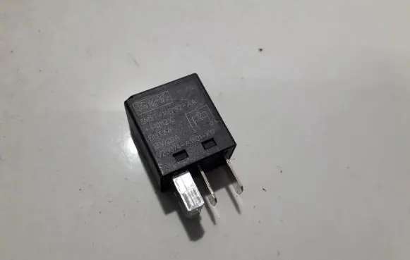 Ford Kuga I Other relay 5m5t14b192aa 5m5t-14b192-aa