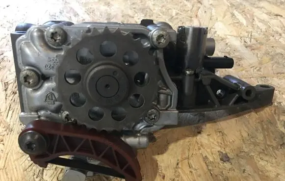 Mercedes-Benz GL X166 Oil pump A2781810620 A2781810012