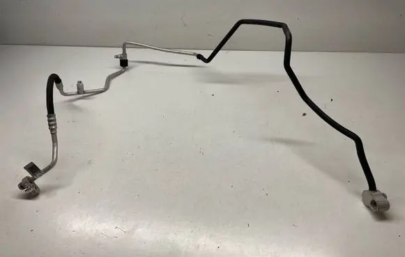 Audi Q3 8U Air conditioning (A/C) pipe/hose 8U0816741F