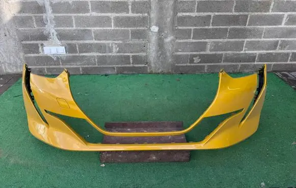 Peugeot 208 II Front bumper 