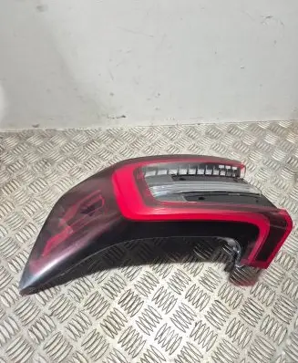 Volvo C40 Rear/tail lights 32365667