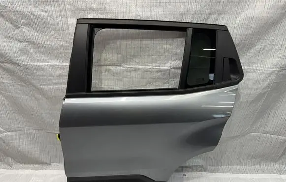 Jeep Avenger Rear door 