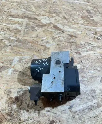 Mercedes-Benz S W220 ABS Pump A0044314612
