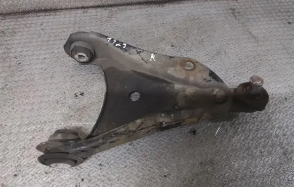 Renault Twingo II Front lower control arm/wishbone