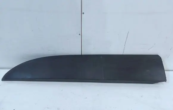 Renault Trafic III (X82) Front door trim (molding) 808213720R
