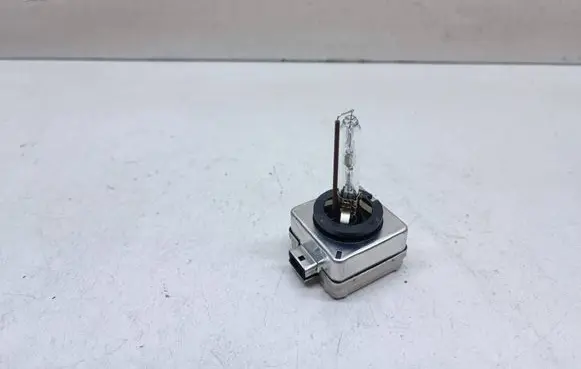 BMW 3 E90 E91 Xenon bulb D1S