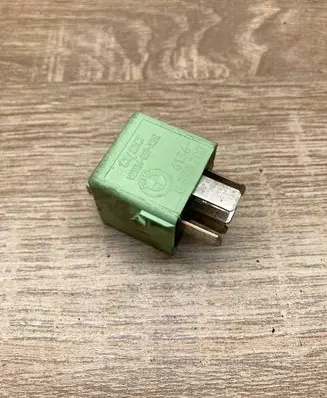BMW 5 E60 E61 Other relay 8373700 V23134K59X312