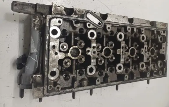 Volkswagen Golf VII Engine head 04L103373E
