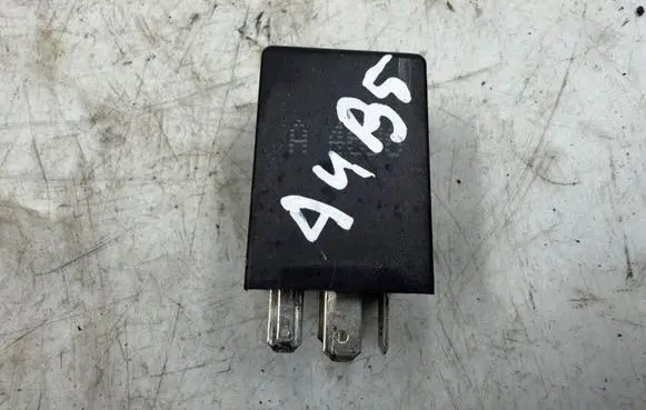 Audi A4 S4 B5 8D Other relay 431955531