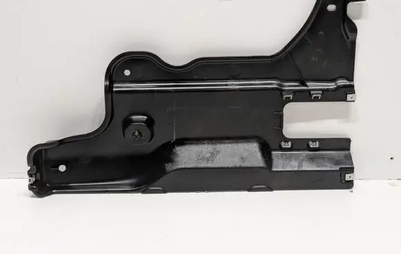 Volkswagen PASSAT B8 Rear underbody cover/under tray 3Q0825102A