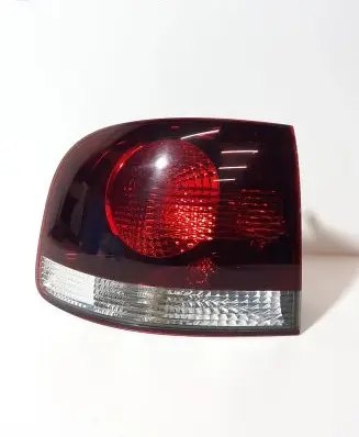Volkswagen Touareg I Rear/tail lights 7L6945257 7L6945095R