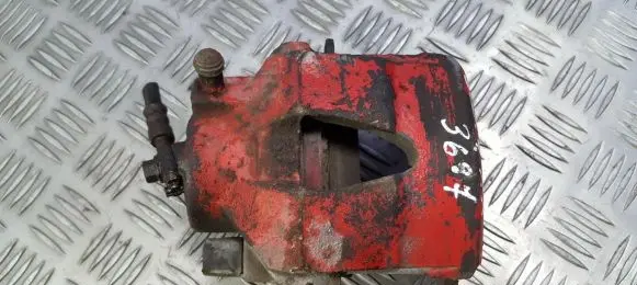 Volkswagen Golf IV Front brake caliper