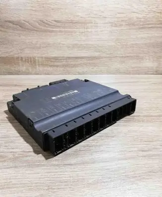 Mercedes-Benz S W220 Seat control module 2208205685 7270