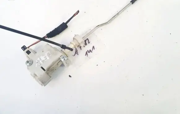 Volkswagen Golf V Central locking motor 1k6610773